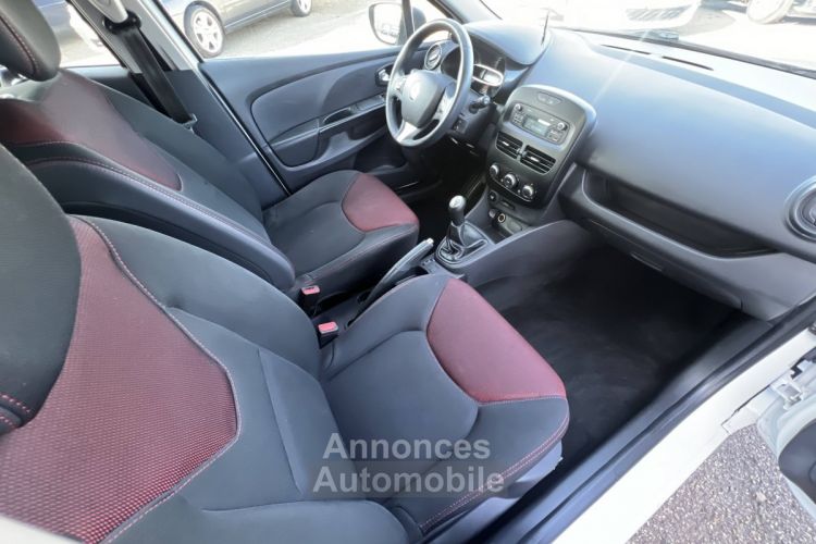 Renault Clio IV (K98) 1.5 dCi 75ch energy Life Clim Régulateur TV20% 5,000€ H.T. - <small></small> 6.000 € <small>TTC</small> - #9