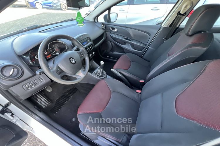 Renault Clio IV (K98) 1.5 dCi 75ch energy Life Clim Régulateur TV20% 5,000€ H.T. - <small></small> 6.000 € <small>TTC</small> - #12