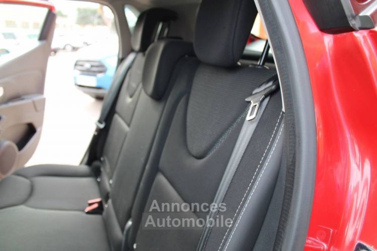 Renault Clio IV O.9L TCE 90CV BTE 5VT PACK SPORT/ZEN/INTENS 5 PORTES 2016 ETAT PARFAIT GARANTIE 6 MOIS MOT/B - <small></small> 10.990 € <small>TTC</small> - #41