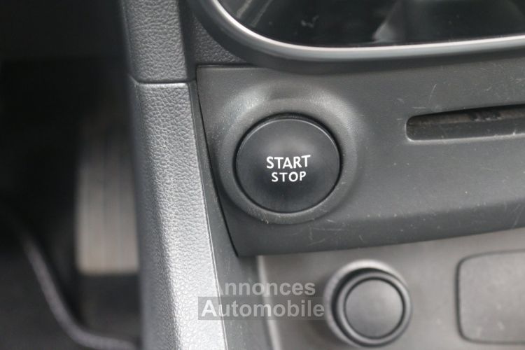 Renault Clio IV Ph.2 1.5 DCI Intens 110 BVM6 (Sièges chauffants, Bluetooth, GPS...) - <small></small> 11.990 € <small>TTC</small> - #13