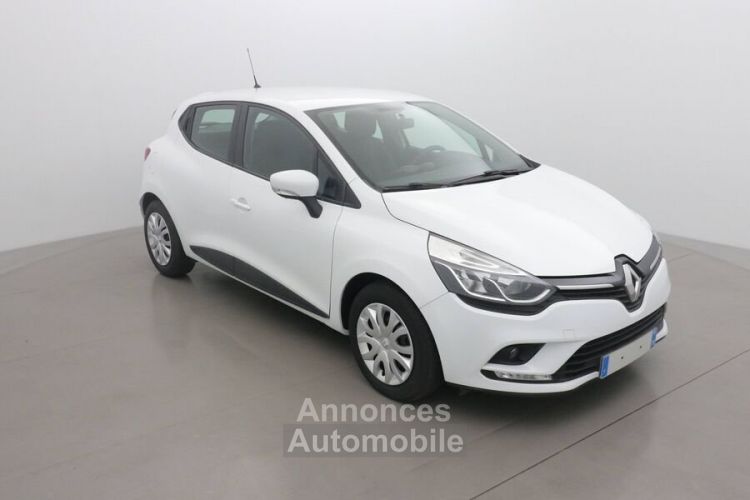 Renault Clio IV SOCIETE 1.5 DCI 75 AIR MEDIANAV - <small></small> 11.988 € <small>TTC</small> - #1