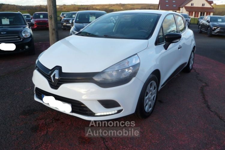 Renault Clio IV SOCIETE 1.5 DCI 75CH AIR 5 PORTES - <small></small> 7.800 € <small>TTC</small> - #1