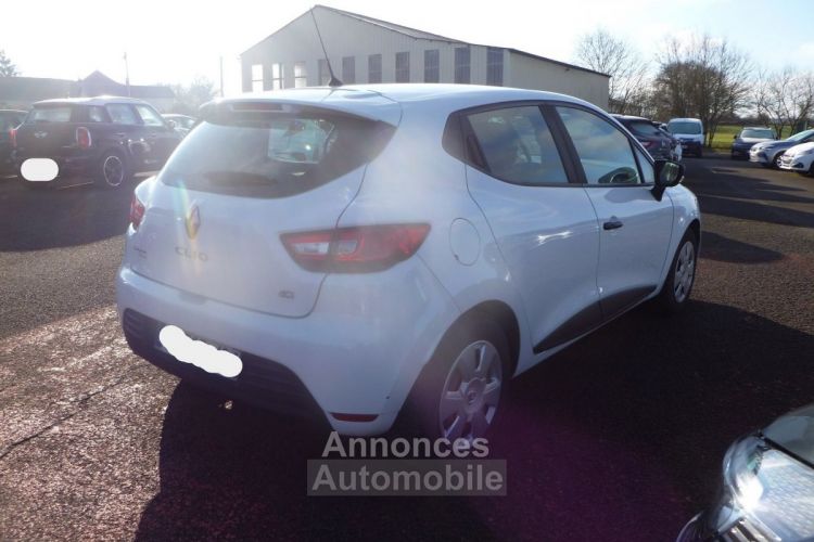 Renault Clio IV SOCIETE 1.5 DCI 75CH ENERGY AIR ECO2 5 PORTES - <small></small> 7.800 € <small>TTC</small> - #3