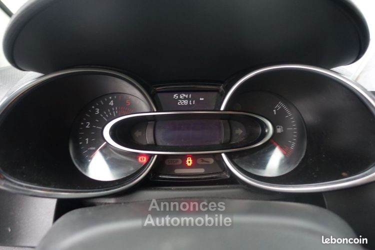 Renault Clio IV STE 1.5 DCI 75CH ENERGY AIR MEDIANAV E6C - <small></small> 6.800 € <small>TTC</small> - #11