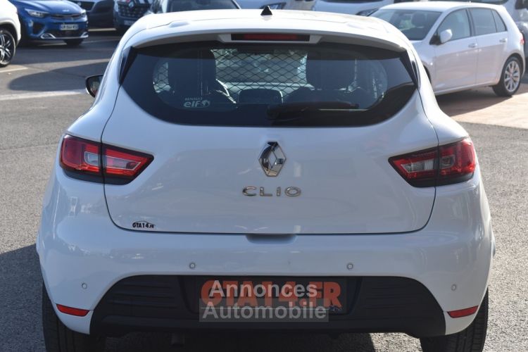 Renault Clio IV STE 1.5 DCI 90CH ENERGY AIR MEDIANAV ECO² 82G - <small></small> 11.490 € <small>TTC</small> - #18