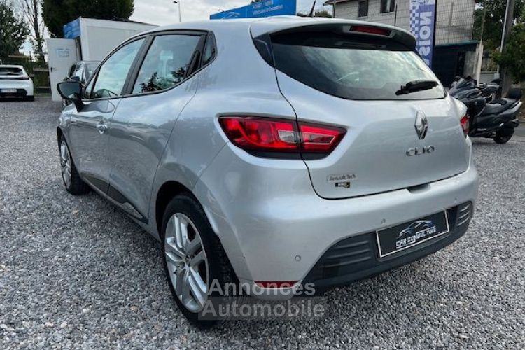 Renault Clio IV TCe 90 E6C Business 5P 1° Main Garantie historique d'entretien complet - <small></small> 9.490 € <small>TTC</small> - #4