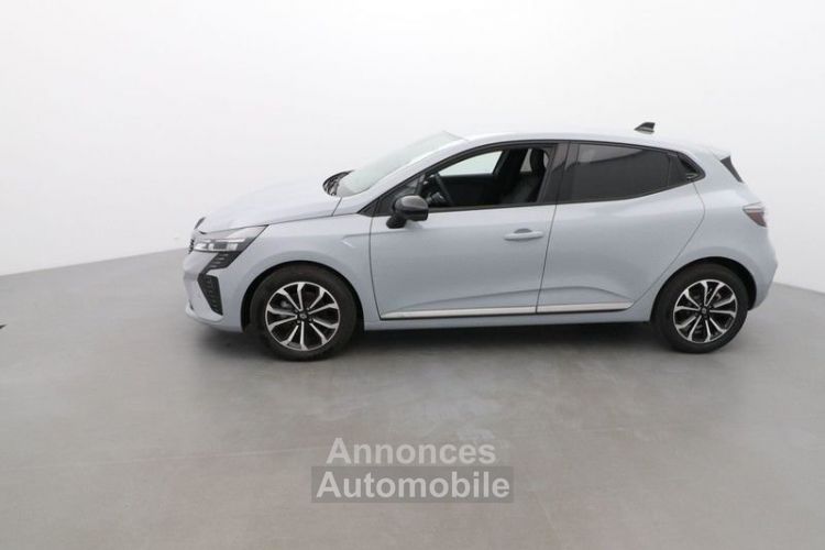 Renault Clio NEW V TCe 90 BV6 TECHNO GPS Caméra 360° Roue de secours - <small></small> 21.950 € <small>TTC</small> - #2