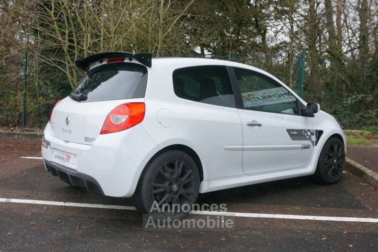 Renault Clio RS 2.0 i 200 ch F1 TEAM R27 - <small></small> 16.490 € <small>TTC</small> - #8