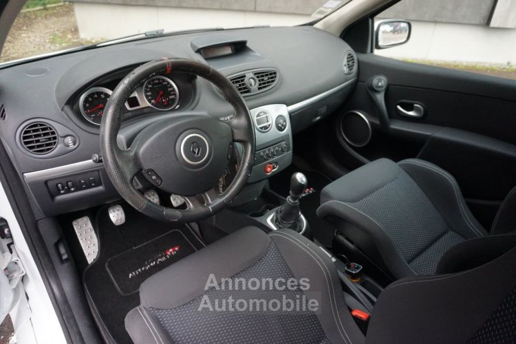 Renault Clio RS 2.0 i 200 ch F1 TEAM R27 - <small></small> 16.490 € <small>TTC</small> - #13