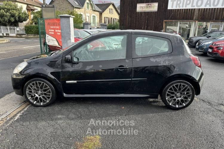 Renault Clio RS 2.0i - 200 3p Clim + Regulateur de vitesse - <small></small> 13.990 € <small>TTC</small> - #2