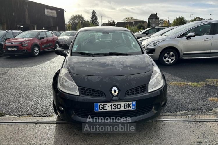 Renault Clio RS 2.0i - 200 3p Clim + Regulateur de vitesse - <small></small> 13.990 € <small>TTC</small> - #8