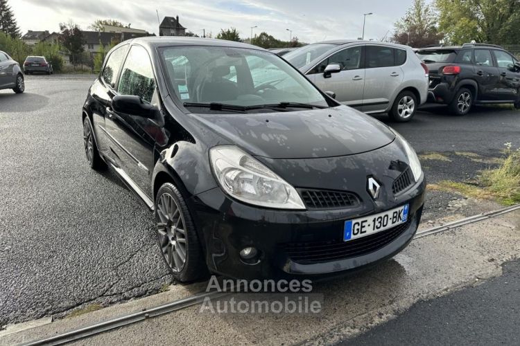 Renault Clio RS 2.0i - 200 3p Clim + Regulateur de vitesse - <small></small> 13.990 € <small>TTC</small> - #24