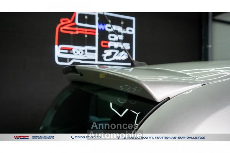 Renault Clio RS 3.0i V6 II V6 BERLINE V6 PHASE 2 - <small></small> 72.900 € <small>TTC</small> - #57