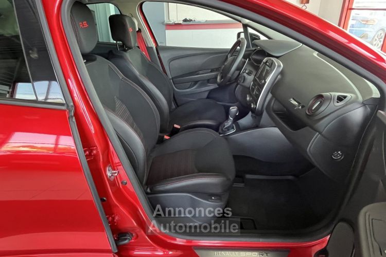 Renault Clio RS TROPHY 1,6 220 EDC GPS KEYESS DRIVE MONITOR FEUX FULL LED BASS REFLEX ECHAPPEMENT AKRA - <small></small> 22.990 € <small>TTC</small> - #18