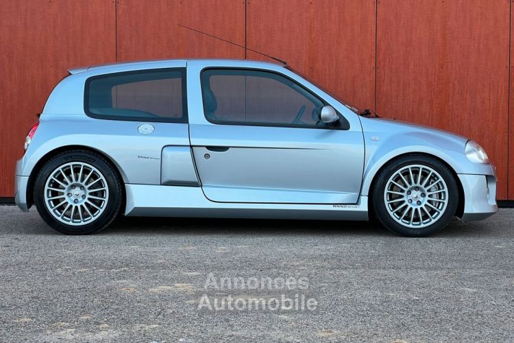 Renault Clio RS V6 230 ch ph. 1 - <small></small> 52.900 € <small>TTC</small> - #2