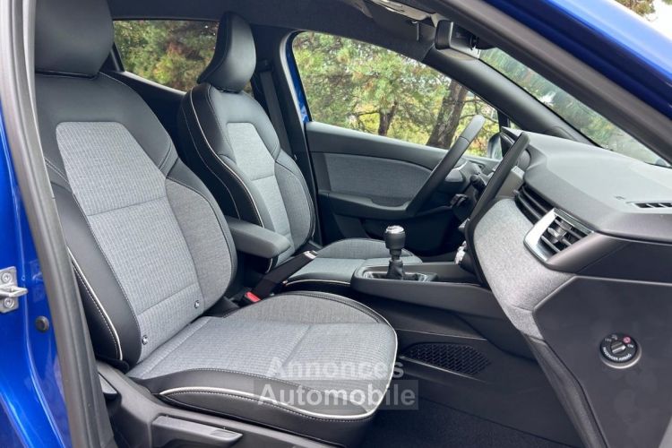 Renault Clio V 1.0 TCE 90CH TECHNO BLEU IRON - <small></small> 22.040 € <small></small> - #34