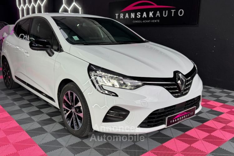 Renault Clio V E-Tech full hybrid 145 ch Techno Caméra de recul Grand écran - <small></small> 17.990 € <small>TTC</small> - #1