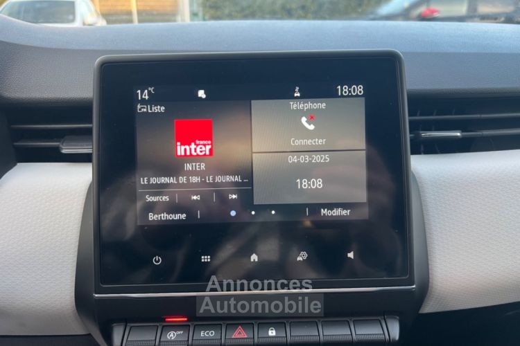 Renault Clio V TCe 90 - 21 Limited 1ERE MAIN CAM CARPLAY LINE ASSIST - <small></small> 12.990 € <small>TTC</small> - #20