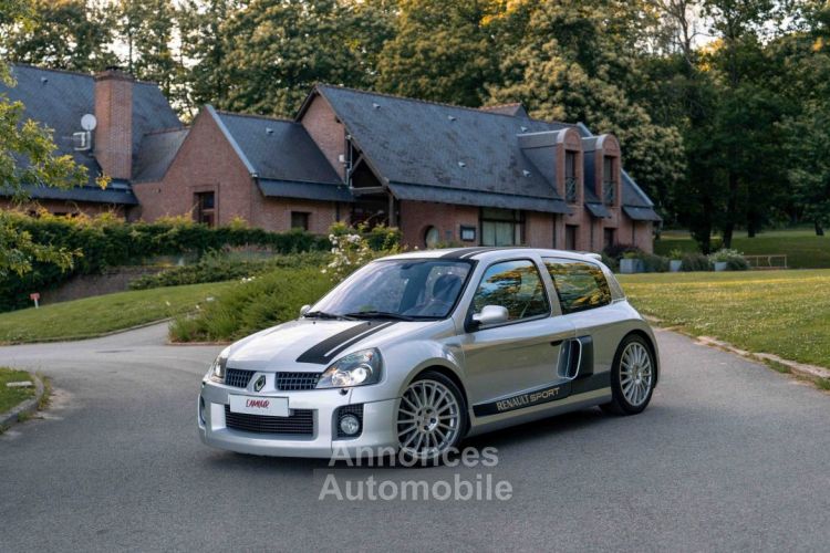 Renault Clio V6 3.0 255ch - <small></small> 68.900 € <small>TTC</small> - #1