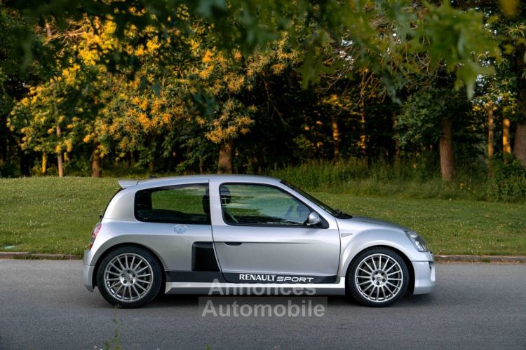 Renault Clio V6 3.0 255ch - <small></small> 68.900 € <small>TTC</small> - #6