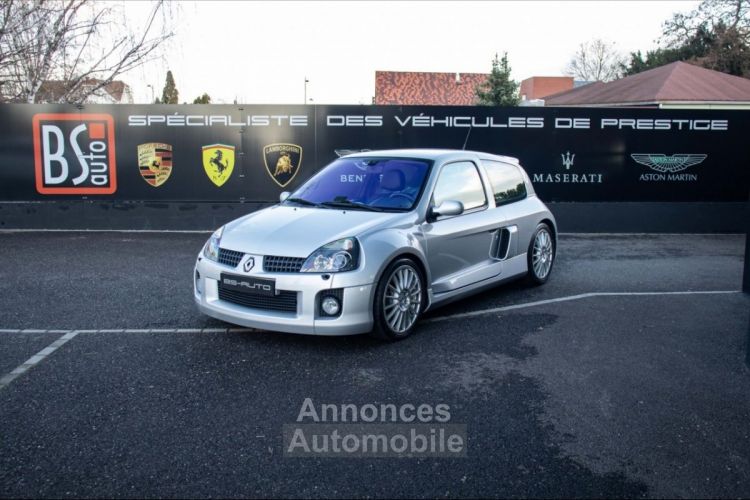 Renault Clio V6 3.0 - 255ch n°0178/1309 - <small></small> 84.900 € <small>TTC</small> - #1
