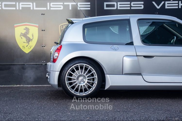 Renault Clio V6 3.0 - 255ch n°0178/1309 - <small></small> 84.900 € <small>TTC</small> - #25