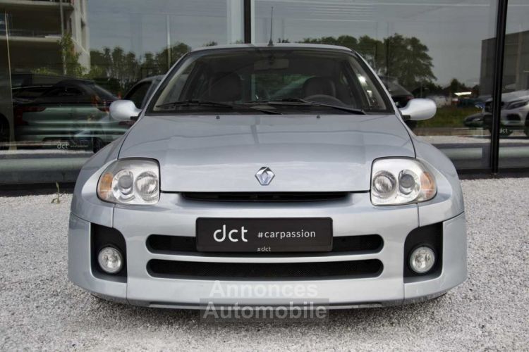 Renault Clio V6 3.0i 24v PHASE I UNIQUE Condition - <small></small> 65.900 € <small>TTC</small> - #2