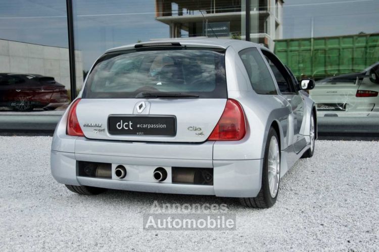 Renault Clio V6 3.0i 24v PHASE I UNIQUE Condition - <small></small> 65.900 € <small>TTC</small> - #4