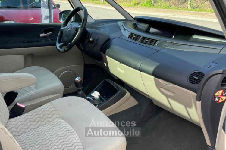 Renault Espace 2.0 DCI - <small></small> 3.990 € <small>TTC</small> - #12