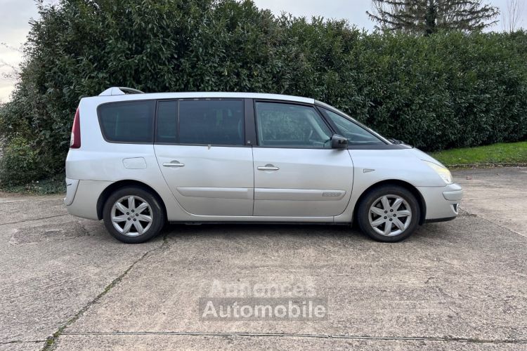 Renault Espace Renault Espace 2.0 DCI Edition 25ème Anniversaire - Toit Ouvrant - Régulateur - Clim Auto - Boite Automatique - Attelage - GPS - <small></small> 2.990 € <small>TTC</small> - #4