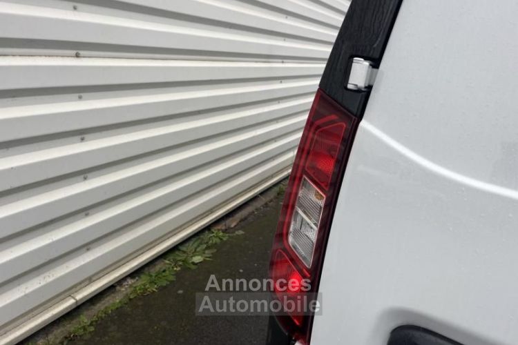 Renault Express Van 1.5 Blue dCi 95ch Confort 95 - <small></small> 22.770 € <small>TTC</small> - #18