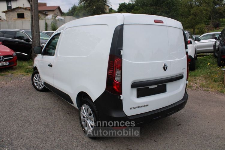 Renault Express VAN AFFAIRE BLUE DCI 95 CV CONFORT CLIM PORTE LATÉRALE USB BLUETOOTH TVA=16658 E HT - <small></small> 19.990 € <small>TTC</small> - #3