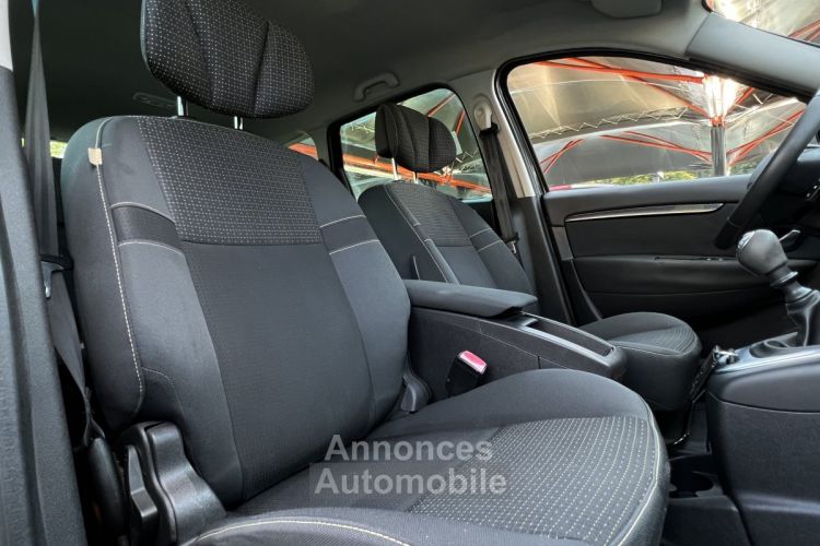 Renault Grand Scenic 3 III 1.5 DCI 110 Cv 1ERE MAIN 7 PLACES / BLUETOOTH REGULATEUR - GARANTIE 1 AN - <small></small> 7.470 € <small>TTC</small> - #8