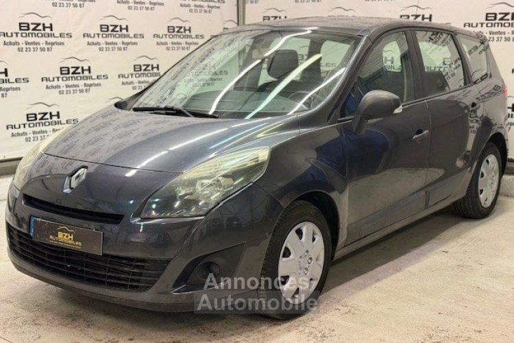 Renault Grand Scenic III 1.5 DCI 105CH AUTHENTIQUE 7 PLACES - <small></small> 8.490 € <small>TTC</small> - #1