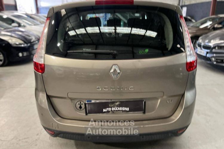 Renault Grand Scenic III 1.5 dCi 105ch Carminat TomTom 7 places - <small></small> 5.490 € <small>TTC</small> - #5