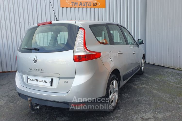 Renault Grand Scenic III 1.5 DCi 110CH EDC 7 PLACES Tomtom Edition 185Mkms 11-2012 - <small></small> 6.990 € <small>TTC</small> - #2