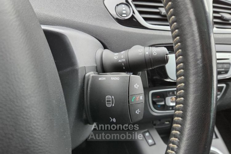 Renault Grand Scenic III 1.5 dCi 110ch energy Bose eco² Euro6 - <small></small> 10.990 € <small>TTC</small> - #21