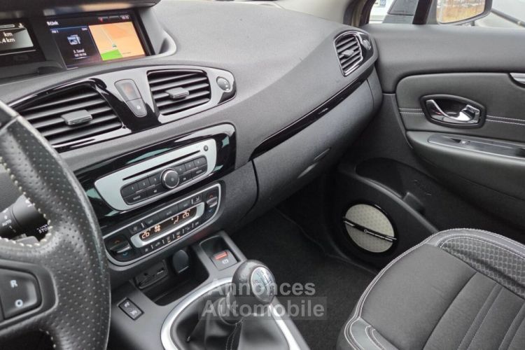 Renault Grand Scenic III 1.5 dCi 110ch energy Bose eco² Euro6 - <small></small> 10.990 € <small>TTC</small> - #27