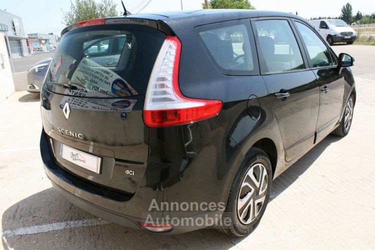 Renault Grand Scenic III 1.5 DCI 110CH FAP AUTHENTIQUE 5 PLACES - <small></small> 3.990 € <small>TTC</small> - #4