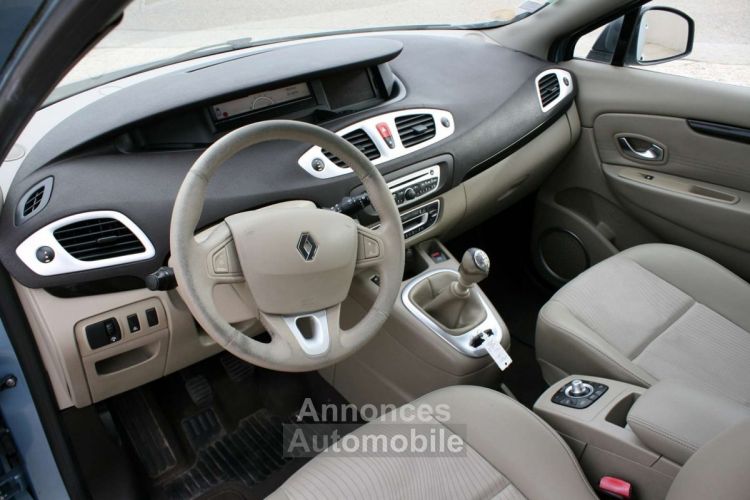 Renault Grand Scenic III 1.9 DCI 130CH EXPRESSION 5 PLACES - Prix sur Demande - #9