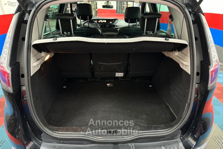 Renault Grand Scenic III TCe 130 Energy Bose 5 pl - <small></small> 6.999 € <small>TTC</small> - #9