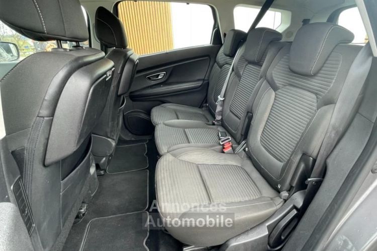 Renault Grand Scenic 1.5 DCI 110 BUSINESS EDC BVA 7 places Kit distri OK - <small></small> 14.490 € <small>TTC</small> - #17