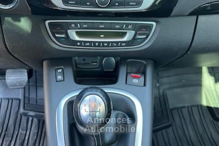 Renault Grand Scenic Scénic III dCi 130 Energy Bose Edition 7 pl - <small></small> 8.990 € <small>TTC</small> - #13