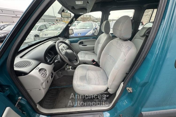 Renault Kangoo 1.2 16V 75CH 4P - <small></small> 4.499 € <small>TTC</small> - #10