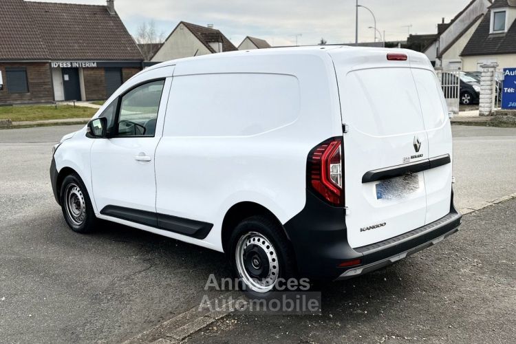 Renault Kangoo 1.5 Blue DCI 95CV Sésame Ouvre Toi 10825HT ENTRETIEN JOUR GARANTIE 12 MOIS - <small></small> 12.990 € <small>TTC</small> - #3