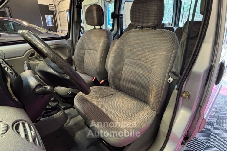 Renault Kangoo 1.5 dCi 85 Luxe Privilège / 1er Main / Carnet d'entretien. - <small></small> 5.490 € <small>TTC</small> - #12