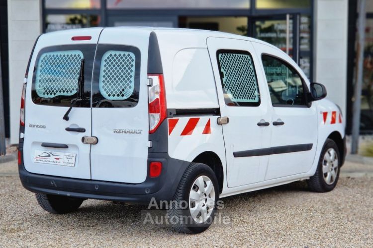 Renault Kangoo 1.5 DCI 90 CH EDC R-LINK - <small></small> 16.490 € <small>TTC</small> - #17