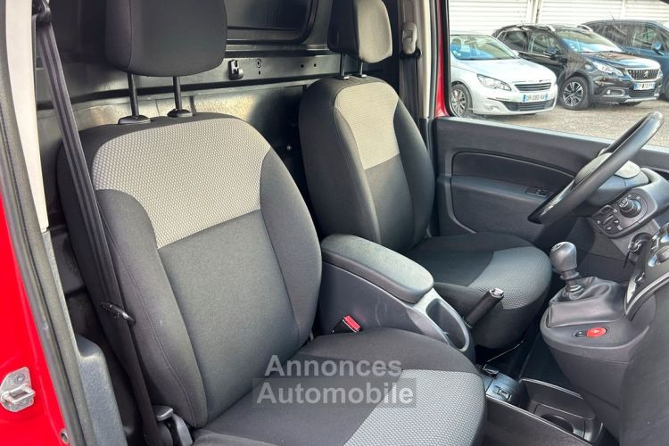 Renault Kangoo Express 1.5 Blue DCI 115 Cv II Extra R-Link Radars De Recul-Apple CarPlay-Gps TomTom-TVA Récupérable 6 658,33 HT - <small></small> 7.990 € <small>TTC</small> - #7