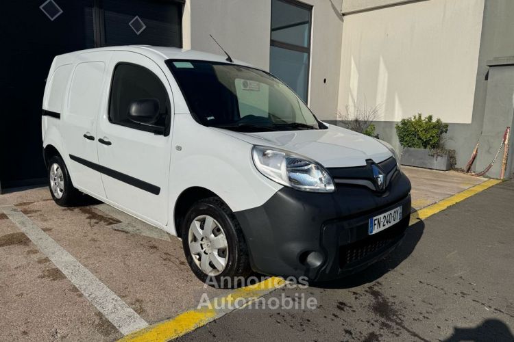 Renault Kangoo Express BLUE DCI 95 Extra R-Link Garantie 12 mois 3 places Radar de recul GPS Prix TTC - <small></small> 9.990 € <small>TTC</small> - #1