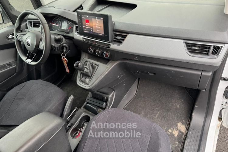 Renault Kangoo Express FOURGON 1.5 BLUEDCI 95CH GRAND-CONFORT SESAME-OUVRE-TOI - <small></small> 17.990 € <small>TTC</small> - #16